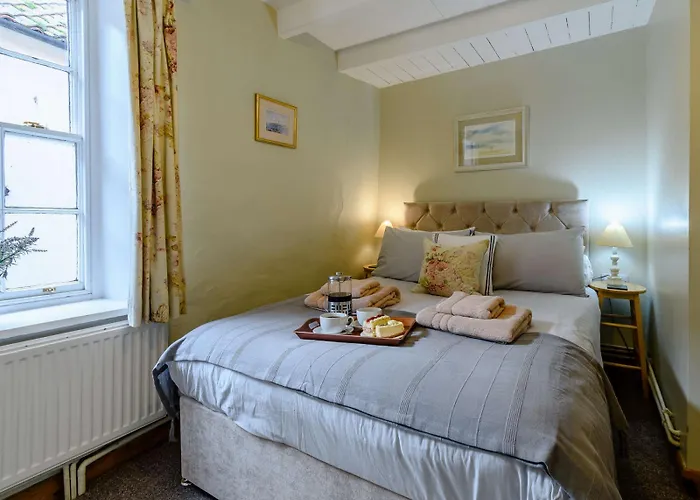 Delft Robin Hood's Bay